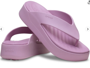 CROCS GETAWAY PLATFORM FLIP HYDRANGEA [Sz:W9]